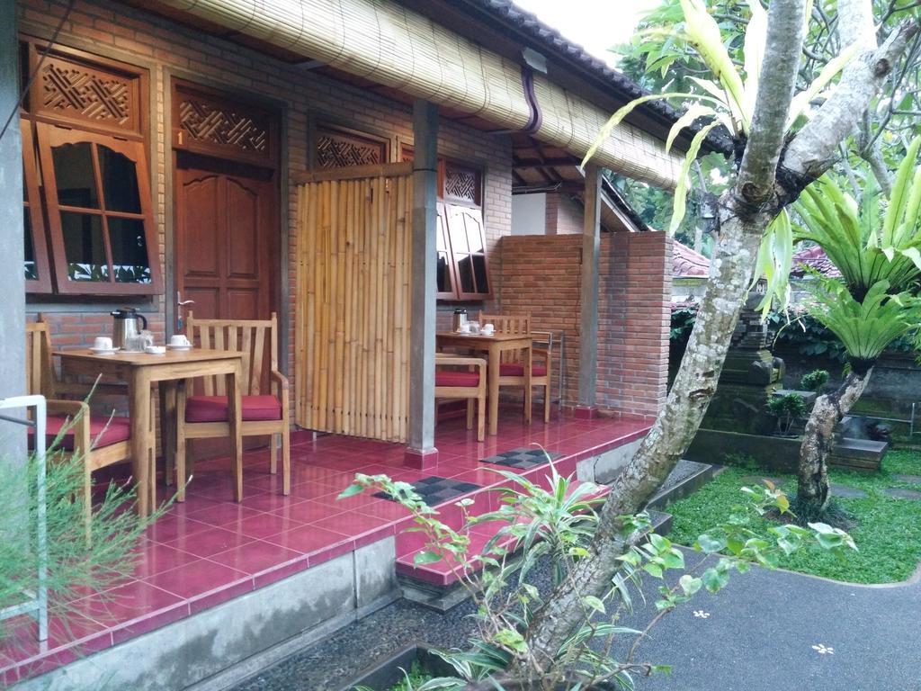 Tara House *